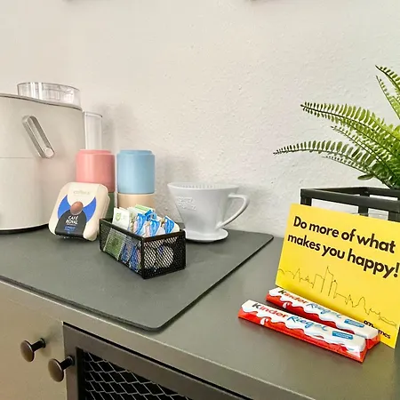 Design Daisy - Modern, Zentral, Kaffeebar Apartment *